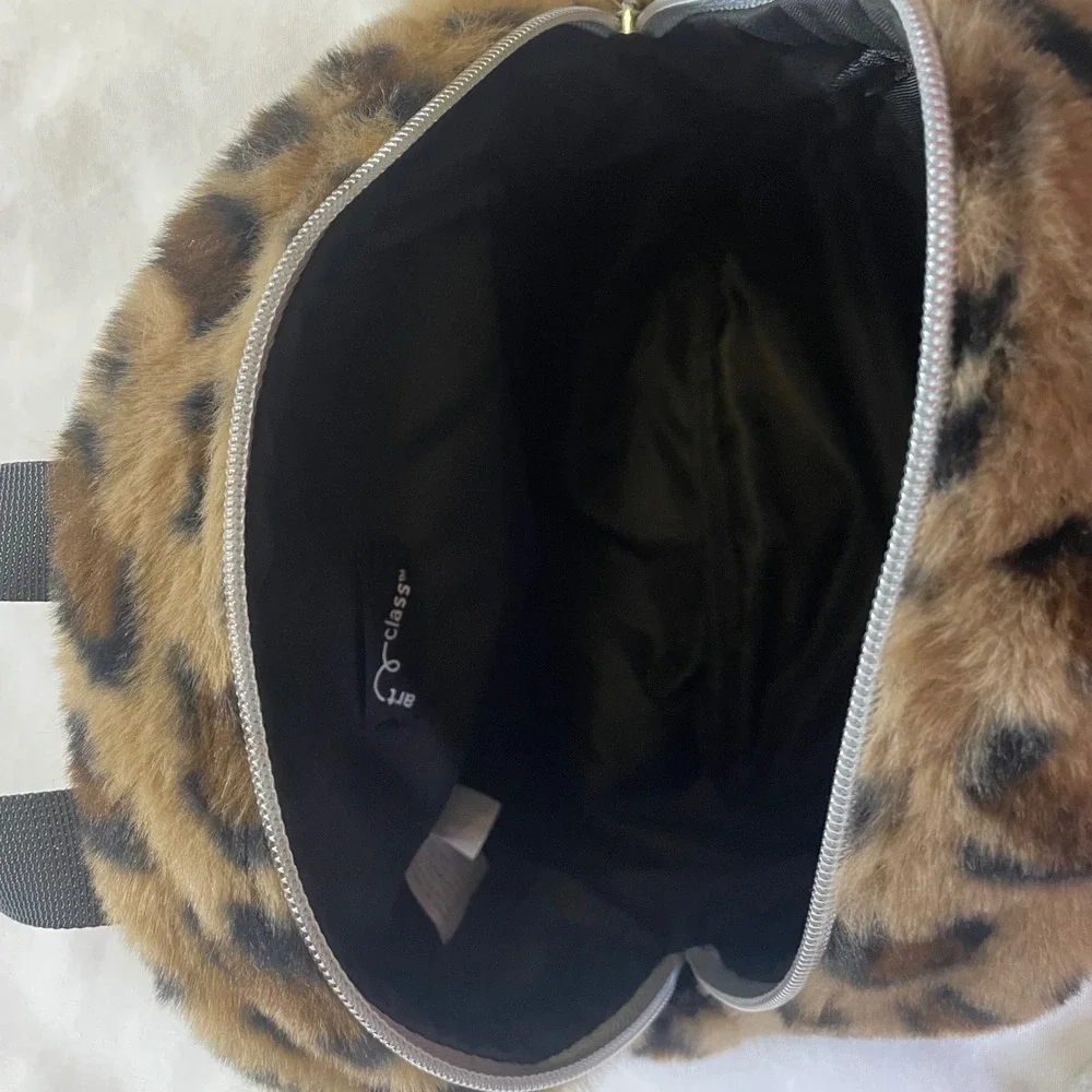 art class faux fur